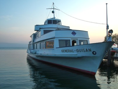 superbe bateaux sur un port 2